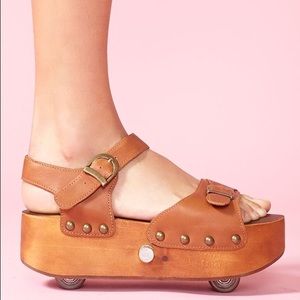 Jeffrey Campbell Roller skate Platform Sandal SZ 8